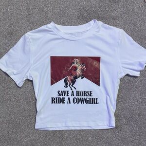 🎉3 for $20🎉 Women’s White Graphic T-Shirt Crop Top NWOT Country Save a Horse